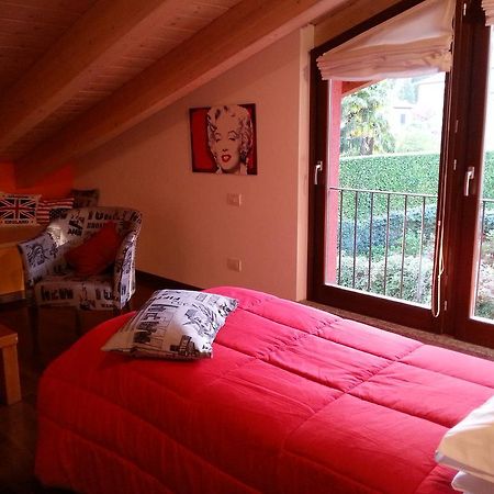 B&B Douglas House Варезе Екстериор снимка