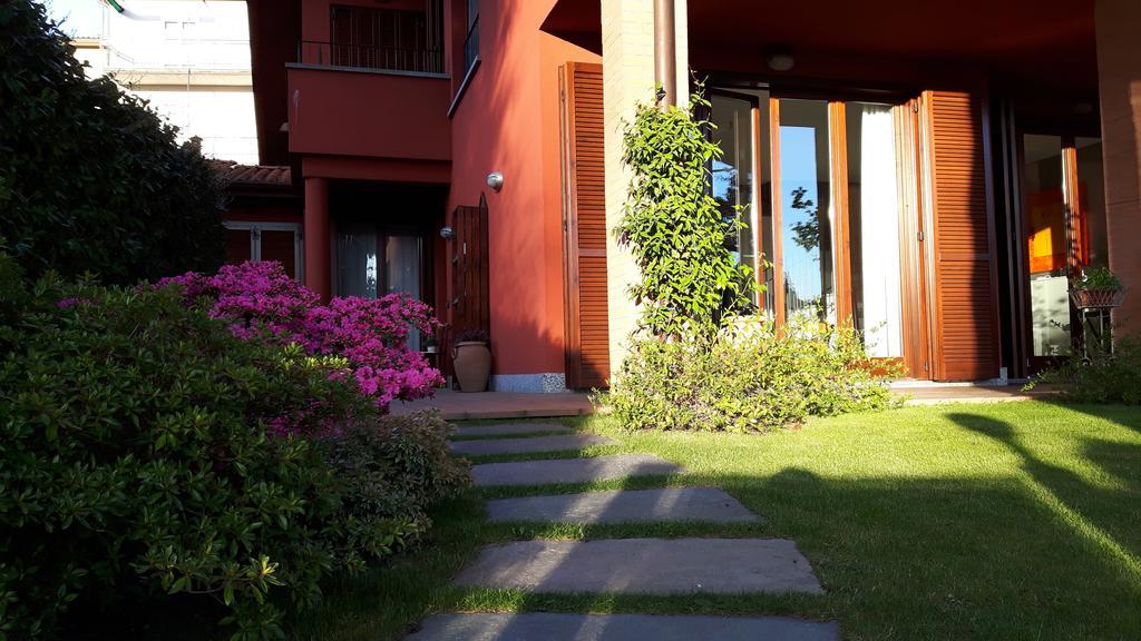 B&B Douglas House Варезе Екстериор снимка