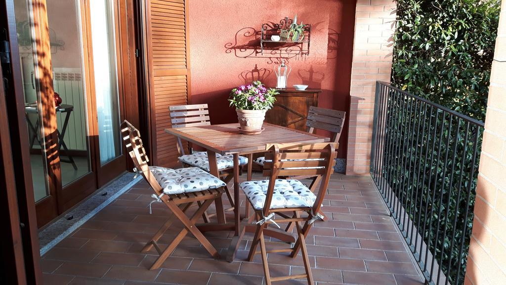 B&B Douglas House Варезе Екстериор снимка
