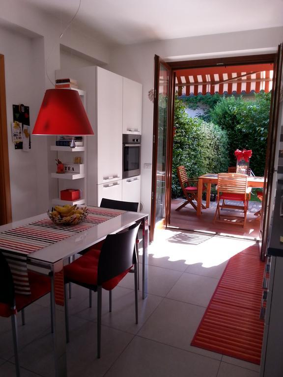 B&B Douglas House Варезе Екстериор снимка
