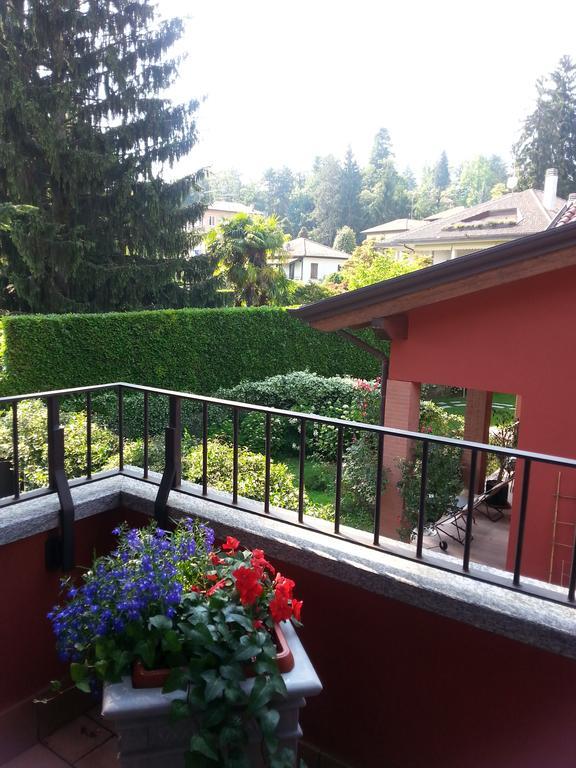 B&B Douglas House Варезе Екстериор снимка